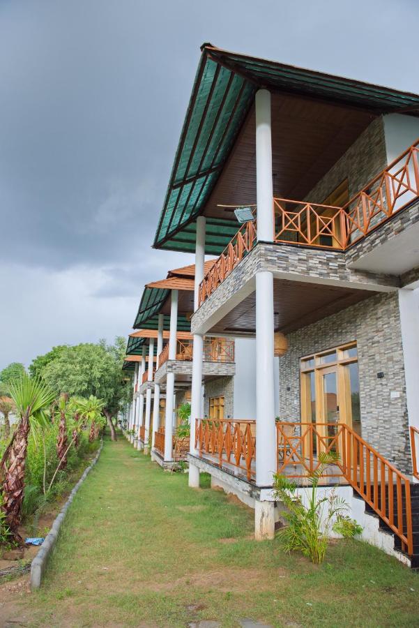 Wild Rose Resort & Spa Pushkar Exterior photo