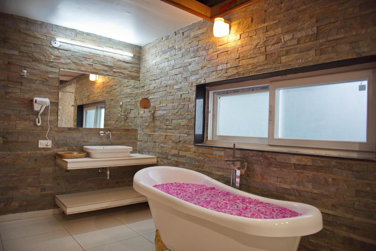 Wild Rose Resort & Spa Pushkar Exterior photo